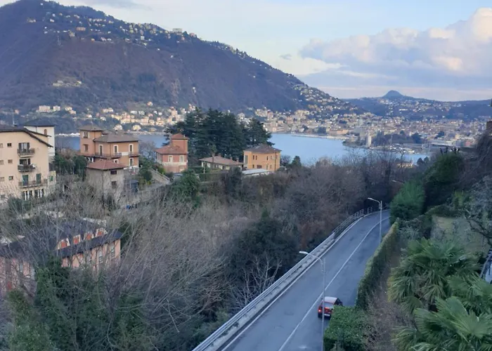 فندق مبيت وإفطار Eli 3*